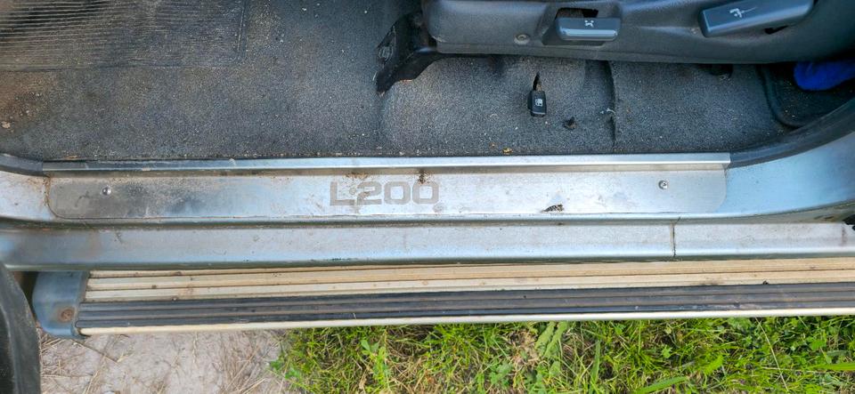 Mitsubishi L200 K60 пробіг: 319790 рік: April 2000 Diesel потужність:106 PS коробка: Manuell ціна: 5000 Blau - Фото 9