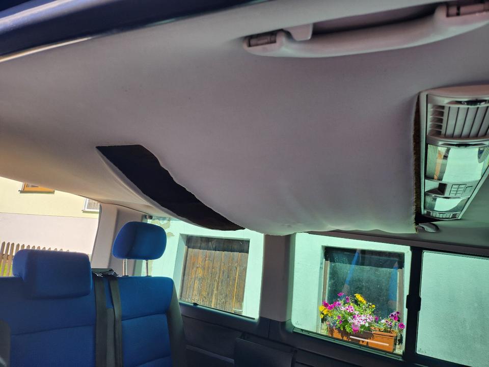 Volkswagen T5 Multivan 2,5 TDI пробіг: 336840 рік: November 2004 Diesel потужність:131 PS коробка: Manuell ціна: 3000 - Фото 10