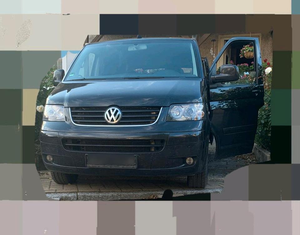  Дпомога з купівлі та пригону авто VW T5 Multivan пробіг: 294000 рік: September 2003 Diesel потужність:130 PS коробка: Manuell ціна: 3000 - Фото 0