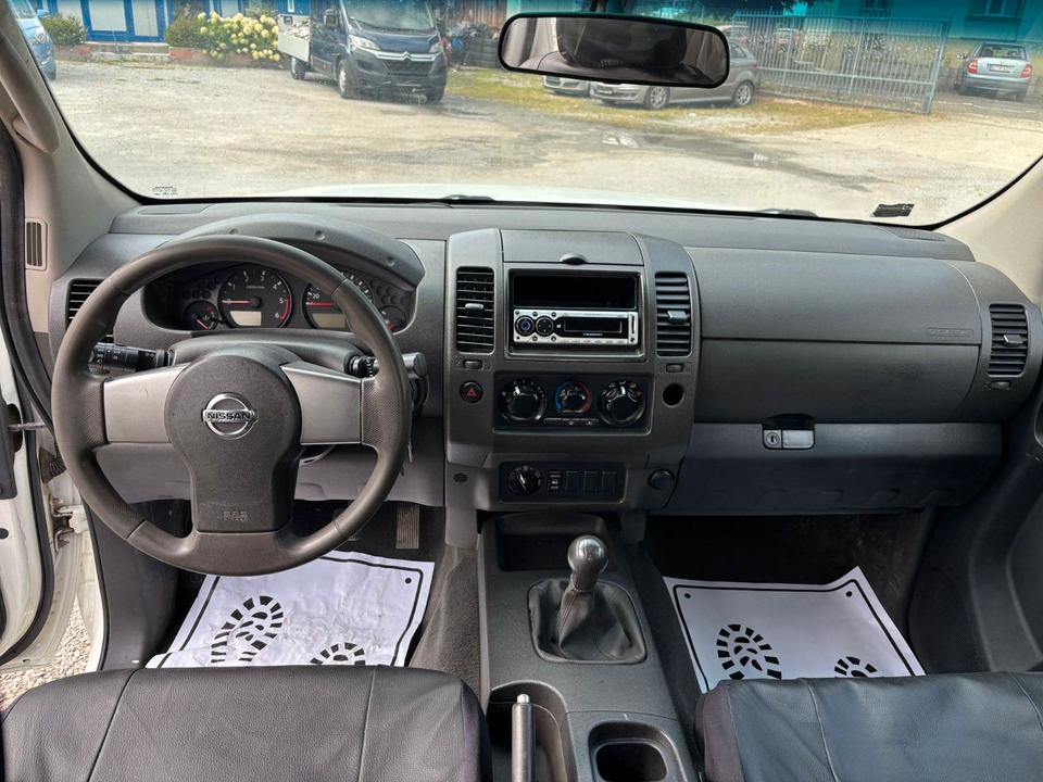 Nissan Navara Pickup King Cab XE 4X4 пробіг: 372981 рік: März 2007 Diesel потужність:171 PS коробка: Manuell ціна: 3900 Weiß - Фото 9