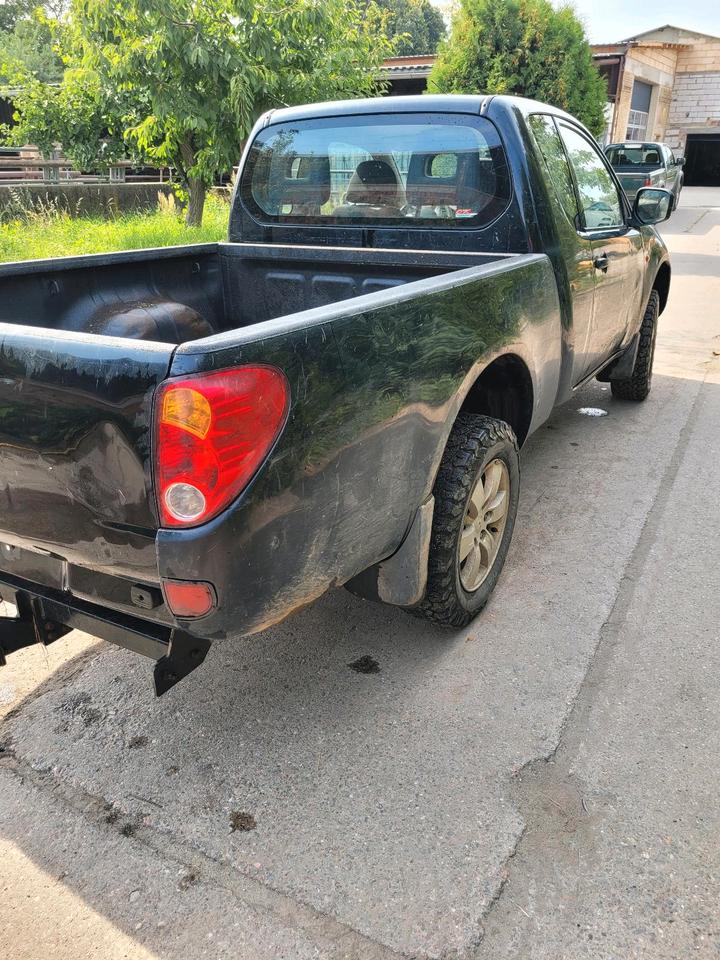 Mitsubishi L200  Pick Up пробіг: 295000 рік: November 2008 Diesel Diesel коробка: Manuell ціна: 4495 - Фото 2