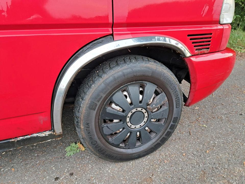 Vw T4 Multivan rot 2.5 TDI Abs Klima 7 Sitzer пробіг: 338000 рік: Januar 1997 Diesel потужність:102 PS ціна: 2500 - Фото 13