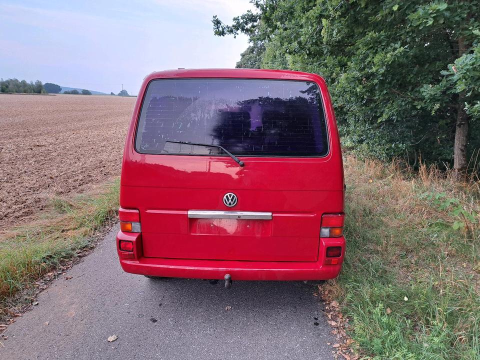 Vw T4 Multivan rot 2.5 TDI Abs Klima 7 Sitzer пробіг: 338000 рік: Januar 1997 Diesel потужність:102 PS ціна: 2500 - Фото 4