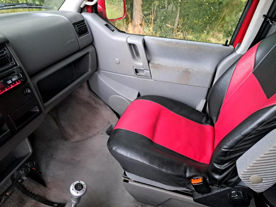 Vw T4 Multivan rot 2.5 TDI Abs Klima 7 Sitzer пробіг: 338000 рік: Januar 1997 Diesel потужність:102 PS ціна: 2500 - Фото 8