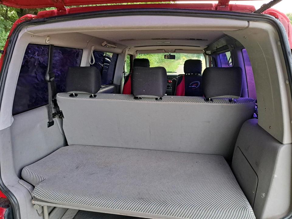 Vw T4 Multivan rot 2.5 TDI Abs Klima 7 Sitzer пробіг: 338000 рік: Januar 1997 Diesel потужність:102 PS ціна: 2500 - Фото 9