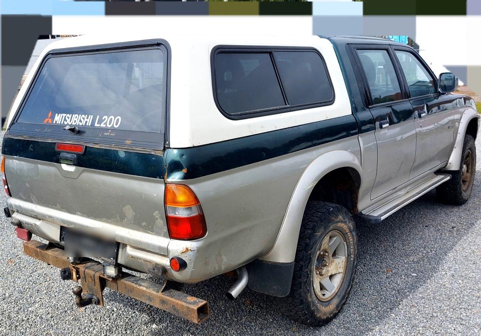 Чудове авто для ЗСУ L200 Mitsubishi Lkw Zulassung Diesel 2.5 Automattic пробіг: 271100 рік: November 2003 Diesel потужність:115 PS коробка: Automatik ціна: 4444 - Фото 1