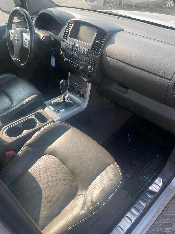 Nissan Navara LE 3.0 V6 dCi Autm. 4X4 Double Cab пробіг: 188000 рік: Juli 2014 Diesel потужність:231 PS коробка: Automatik ціна: 4999 - Фото 11