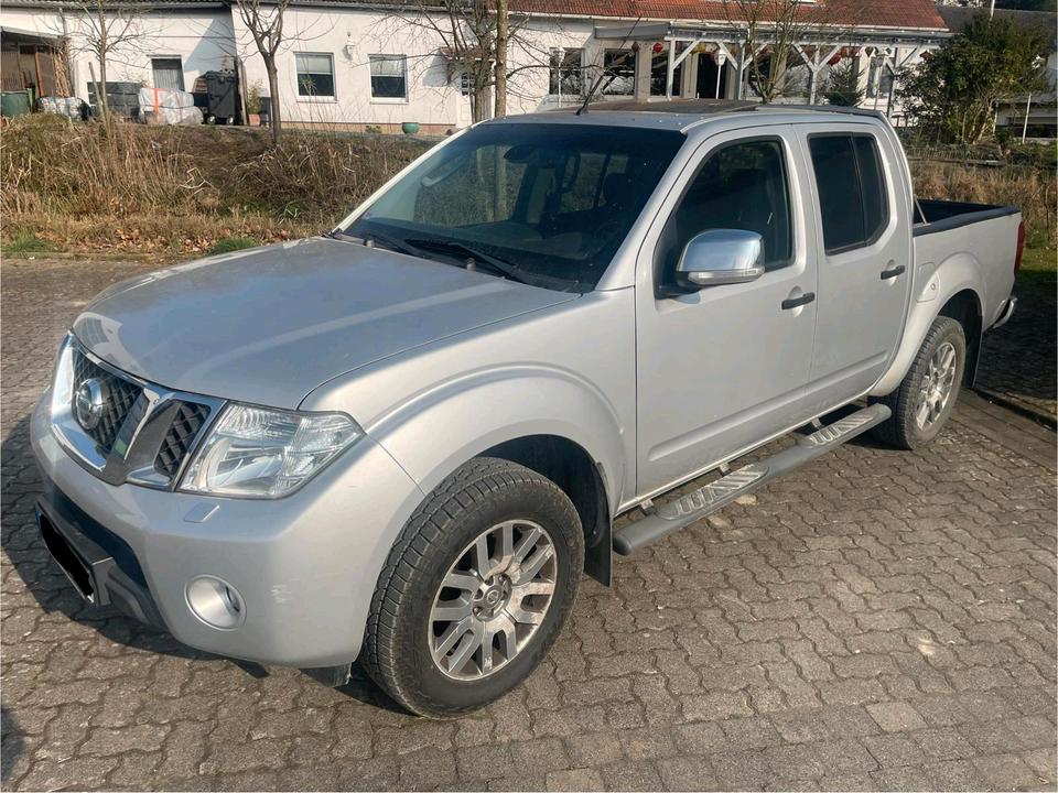 Nissan Navara LE 3.0 V6 dCi Autm. 4X4 Double Cab пробіг: 188000 рік: Juli 2014 Diesel потужність:231 PS коробка: Automatik ціна: 4999 - Фото 2