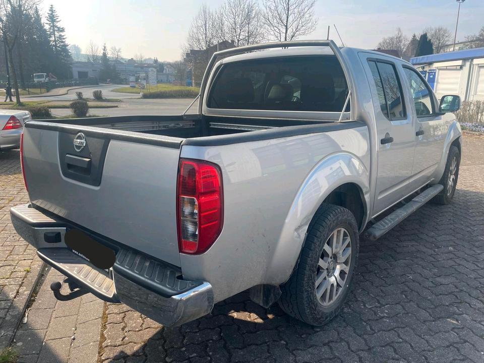 Nissan Navara LE 3.0 V6 dCi Autm. 4X4 Double Cab пробіг: 188000 рік: Juli 2014 Diesel потужність:231 PS коробка: Automatik ціна: 4999 - Фото 8