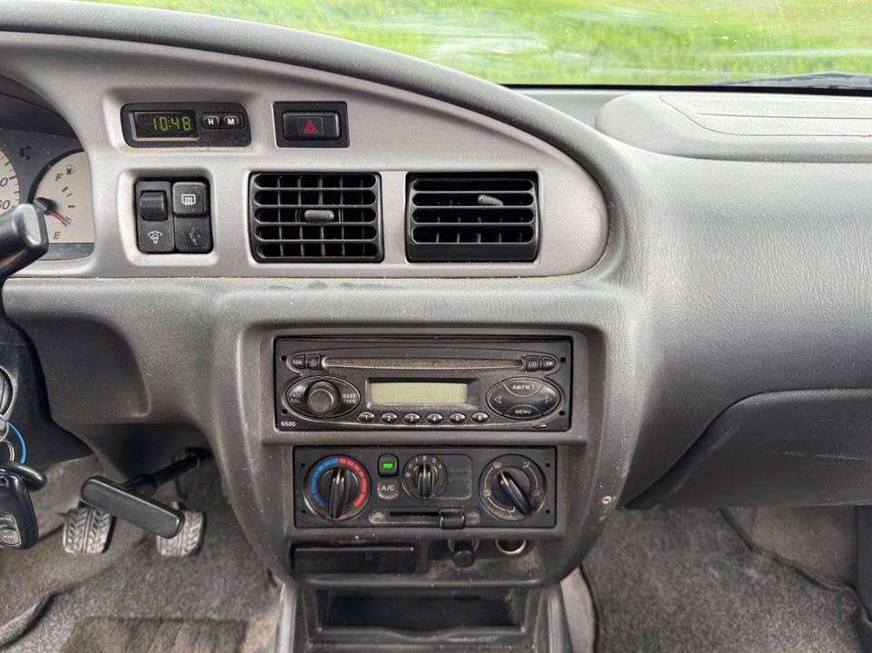 Ford Ranger XLT Pick-Up Double Cab 2.5D 4x4 пробіг: 268000 рік: Dezember 2005 Diesel потужність:109 PS коробка: Manuell ціна: 2900 - Фото 11