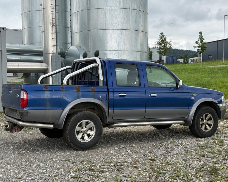 Ford Ranger XLT Pick-Up Double Cab 2.5D 4x4 пробіг: 268000 рік: Dezember 2005 Diesel потужність:109 PS коробка: Manuell ціна: 2900 - Фото 3
