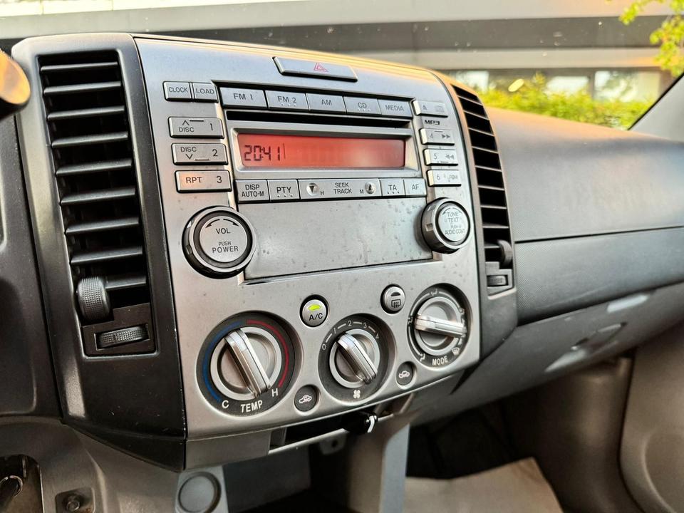 Ford Ranger 2.5 TD 4x4 Extra-Cab Klima пробіг: 199900 рік: Mai 2011 Diesel потужність:143 PS коробка: Manuell ціна: 4500 - Фото 13