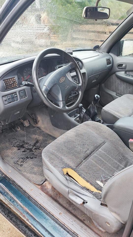 Ford Ranger 5 Pickup 4x4 пробіг: 390000 рік: Januar 2000 Diesel коробка: Manuell ціна: 2700 - Фото 11