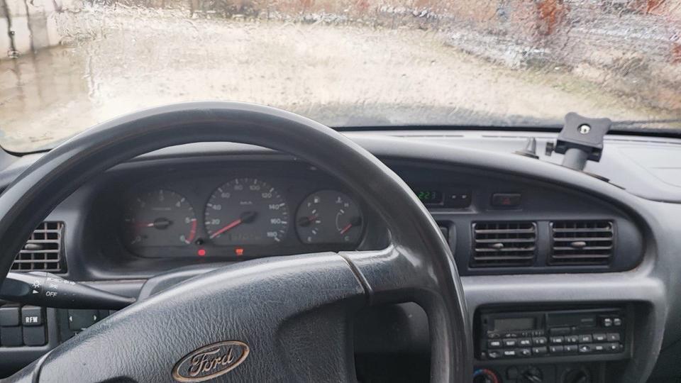 Ford Ranger 5 Pickup 4x4 пробіг: 390000 рік: Januar 2000 Diesel коробка: Manuell ціна: 2700 - Фото 8