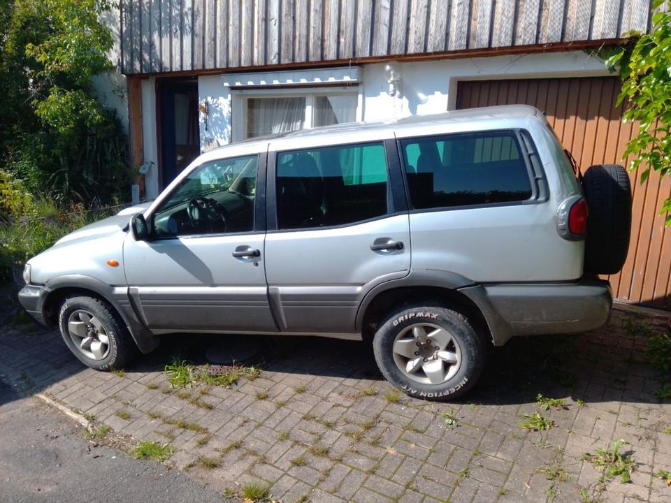 Nissan Terrano R20 3.0L Gelendewagen 4x4 Allrad пробіг: 356000 рік: August 2003 Diesel коробка: Manuell ціна: 2400 - Фото 2