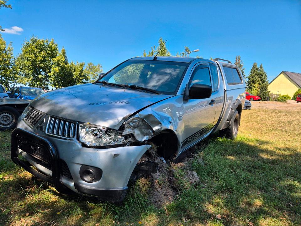 Пригон ато для ЗСУ Pickup L200  пробіг: 210000 Diesel потужність:136 PS коробка: Manuell ціна: 3000 - Фото 3
