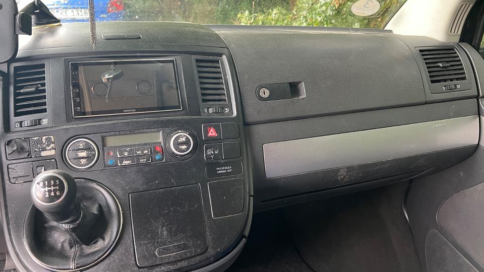 T5 Multivan 2003 Turboschaden пробіг: 398000 рік: November 2003 потужність:131 PS потужність:131 PS коробка: Manuell  - Фото 2