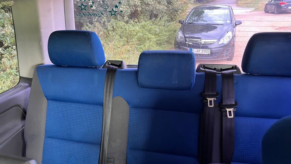 T5 Multivan 2003 Turboschaden пробіг: 398000 рік: November 2003 потужність:131 PS потужність:131 PS коробка: Manuell  - Фото 5