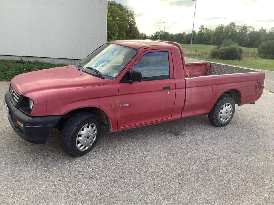 GÜNSTIGER Mitsubishi L200 Single Cab Baustellenfahrzeug Pickup пробіг: 135000 рік: Oktober 1998 Diesel потужність:75 PS ціна: 3550 - Фото 2