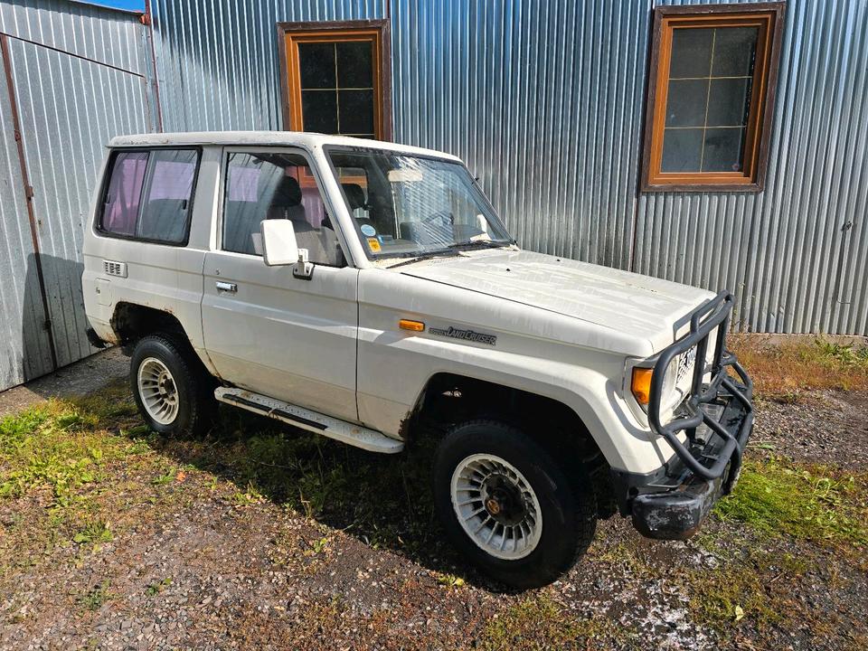 toyota land cruiser 1987 2.4 r22 4x4 рік: Januar 1987 Benzin ціна: 2950 - Фото 3