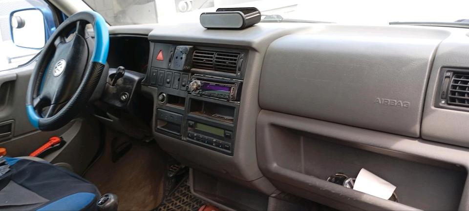 VW t4 TDi 2,5 Multivan Atlantik пробіг: 410000 рік: Dezember 1998 Diesel потужність:150 PS коробка: Manuell ціна: 2800 - Фото 11