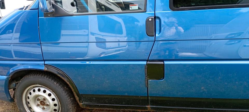 VW t4 TDi 2,5 Multivan Atlantik пробіг: 410000 рік: Dezember 1998 Diesel потужність:150 PS коробка: Manuell ціна: 2800 - Фото 2