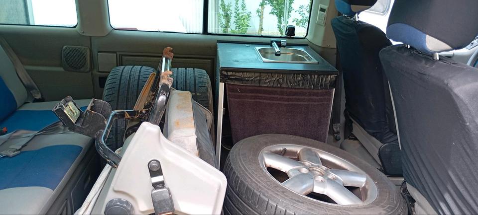 VW t4 TDi 2,5 Multivan Atlantik пробіг: 410000 рік: Dezember 1998 Diesel потужність:150 PS коробка: Manuell ціна: 2800 - Фото 5