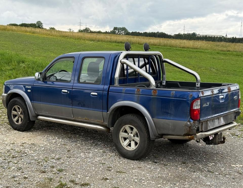 Ford Ranger XLT Pick-Up Double Cab 2.5D 4x4 пробіг: 268000 рік: Dezember 2005 Diesel потужність:109 PS коробка: Manuell ціна: 2600 - Фото 1