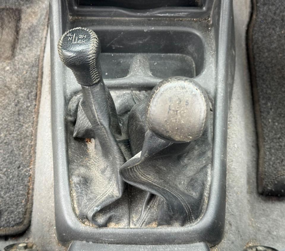 Ford Ranger XLT Pick-Up Double Cab 2.5D 4x4 пробіг: 268000 рік: Dezember 2005 Diesel потужність:109 PS коробка: Manuell ціна: 2600 - Фото 13