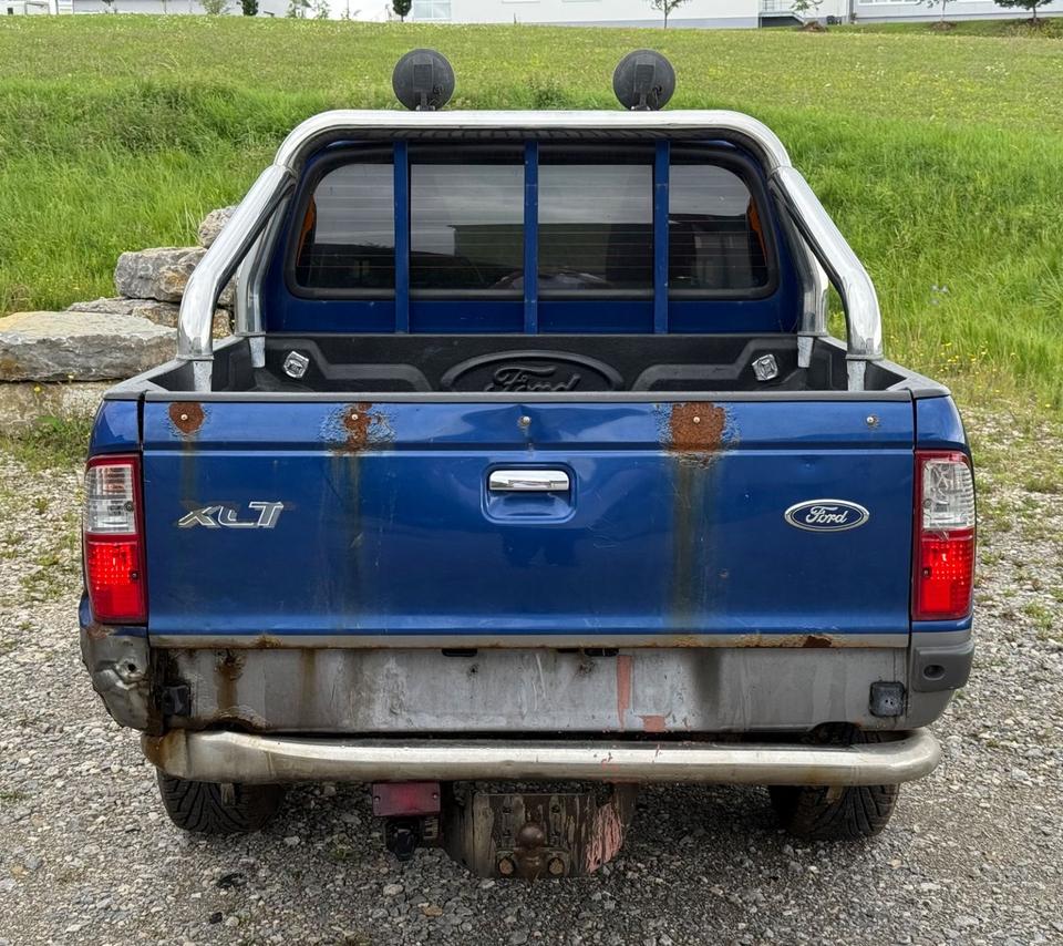 Ford Ranger XLT Pick-Up Double Cab 2.5D 4x4 пробіг: 268000 рік: Dezember 2005 Diesel потужність:109 PS коробка: Manuell ціна: 2600 - Фото 2