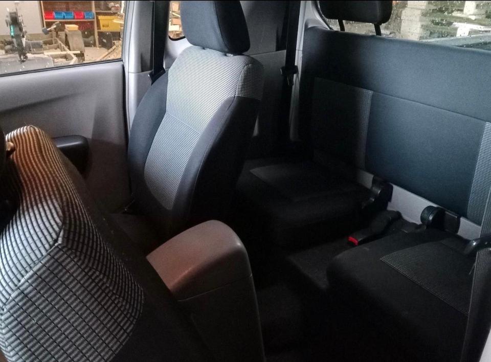 Mitsubishi L200 2,5 пробіг: 187500 рік: September 2006 Diesel потужність:136 PS коробка: Manuell ціна: 5900 - Фото 6