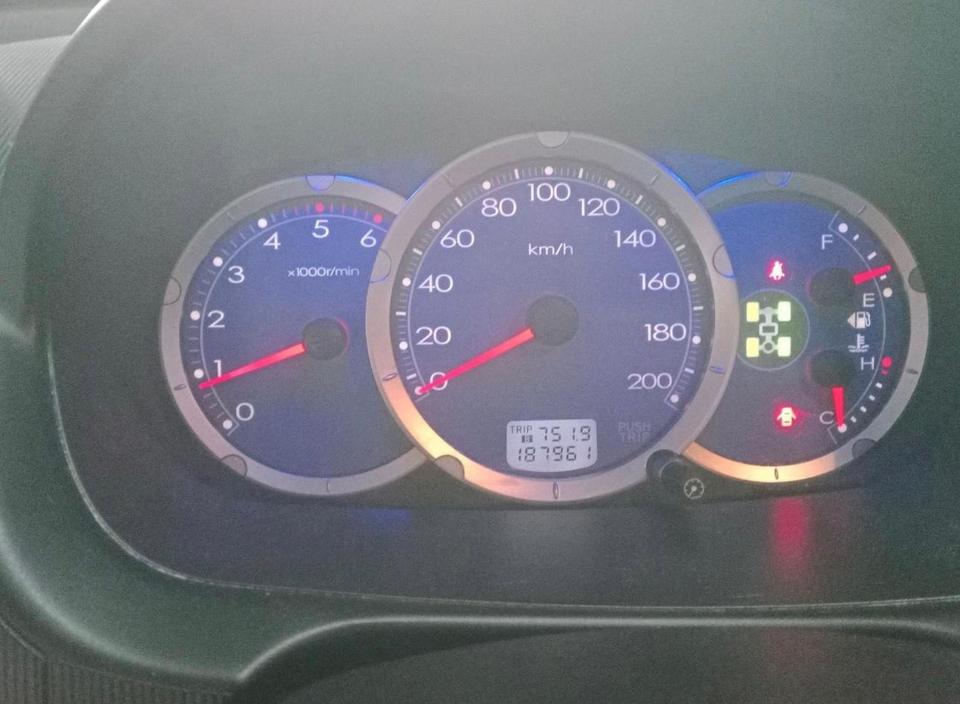 Mitsubishi L200 2,5 пробіг: 187500 рік: September 2006 Diesel потужність:136 PS коробка: Manuell ціна: 5900 - Фото 7