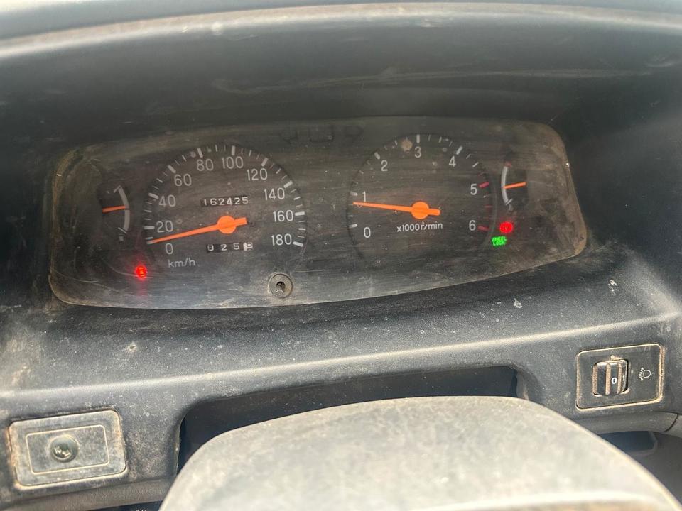 Mitsubishi L200 2.5TD  4X4 пробіг: 162400 рік: Februar 1999 Diesel потужність:99 PS коробка: Manuell ціна: 4790 - Фото 10