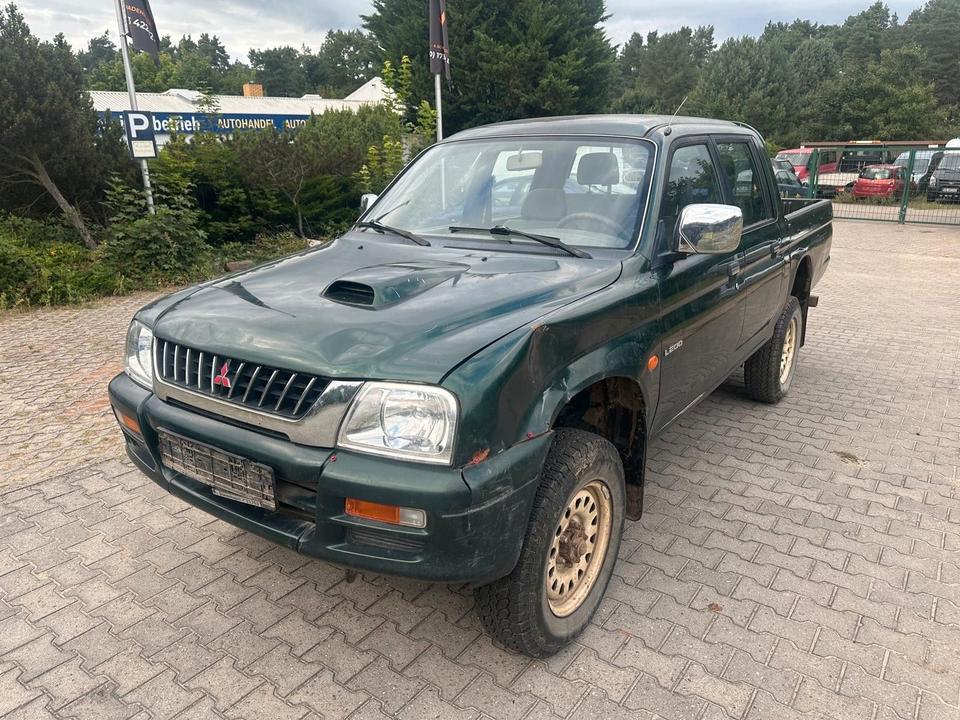 Mitsubishi L200 2.5TD  4X4 пробіг: 162400 рік: Februar 1999 Diesel потужність:99 PS коробка: Manuell ціна: 4790 - Фото 2