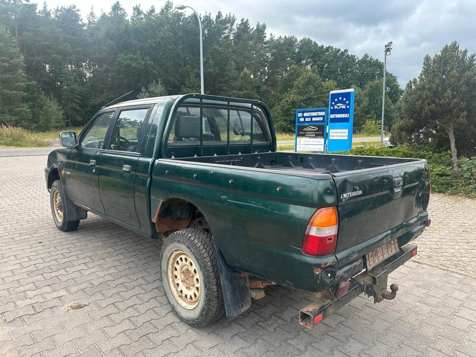 Mitsubishi L200 2.5TD  4X4 пробіг: 162400 рік: Februar 1999 Diesel потужність:99 PS коробка: Manuell ціна: 4790 - Фото 6