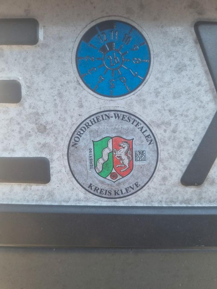 Volkswagen T4 Multivan пробіг: 310000 рік: Oktober 1990 Diesel потужність:102 PS коробка: Manuell ціна: 2500 - Фото 2