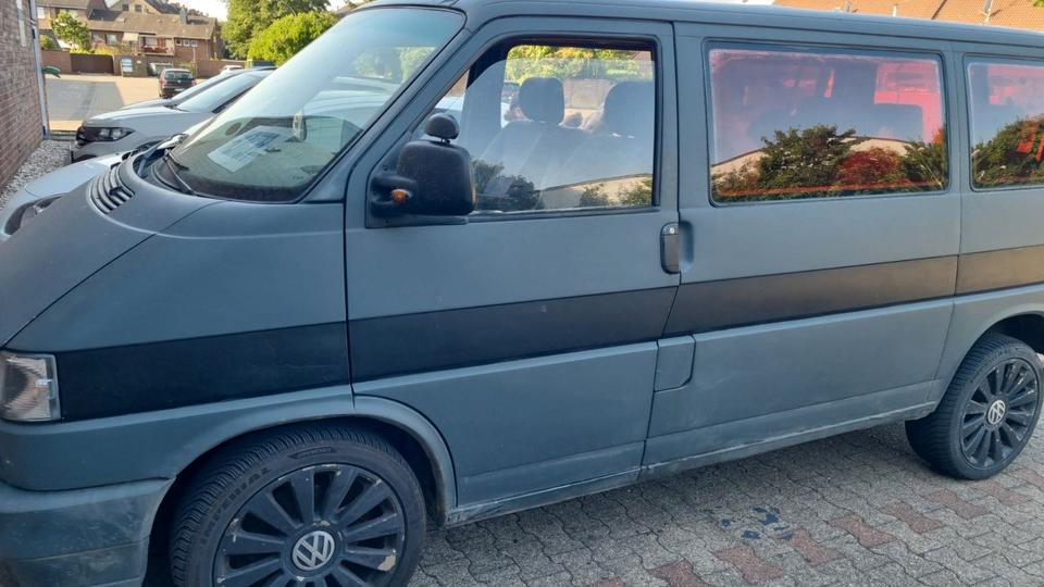 Volkswagen T4 Multivan пробіг: 310000 рік: Oktober 1990 Diesel потужність:102 PS коробка: Manuell ціна: 2500 - Фото 6