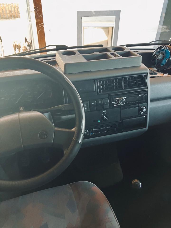 VW t4 Multivan пробіг: 450000 рік: Oktober 1994 Diesel потужність:77 PS коробка: Manuell ціна: 2800 - Фото 3