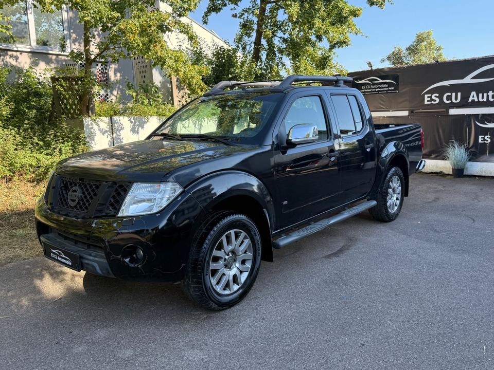 Nissan Navara Pickup Double Cab LE V6 4x4 LB пробіг: 187000 рік: März 2014 Diesel потужність:231 PS 4 (Grün) Euro5 ціна: 4790 Schwarz - Фото 0