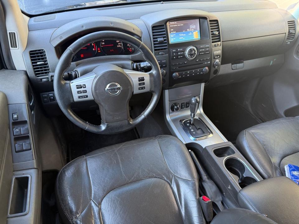 Nissan Navara Pickup Double Cab LE V6 4x4 LB пробіг: 187000 рік: März 2014 Diesel потужність:231 PS 4 (Grün) Euro5 ціна: 4790 Schwarz - Фото 10