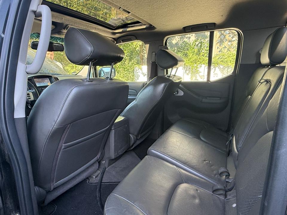 Nissan Navara Pickup Double Cab LE V6 4x4 LB пробіг: 187000 рік: März 2014 Diesel потужність:231 PS 4 (Grün) Euro5 ціна: 4790 Schwarz - Фото 11