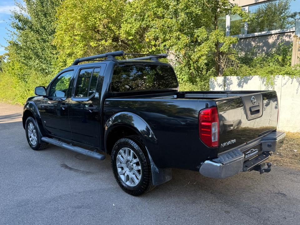 Nissan Navara Pickup Double Cab LE V6 4x4 LB пробіг: 187000 рік: März 2014 Diesel потужність:231 PS 4 (Grün) Euro5 ціна: 4790 Schwarz - Фото 2