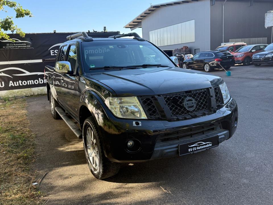 Nissan Navara Pickup Double Cab LE V6 4x4 LB пробіг: 187000 рік: März 2014 Diesel потужність:231 PS 4 (Grün) Euro5 ціна: 4790 Schwarz - Фото 4
