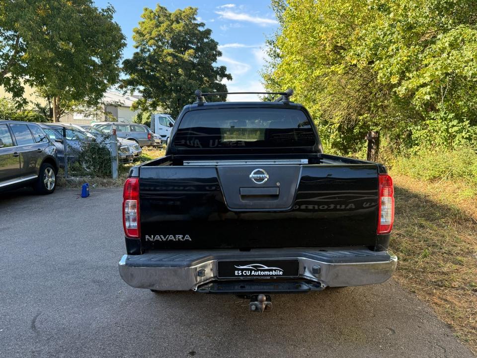 Nissan Navara Pickup Double Cab LE V6 4x4 LB пробіг: 187000 рік: März 2014 Diesel потужність:231 PS 4 (Grün) Euro5 ціна: 4790 Schwarz - Фото 6