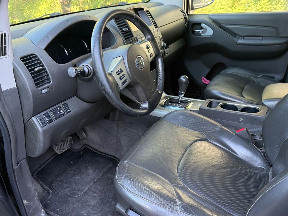 Nissan Navara Pickup Double Cab LE V6 4x4 LB пробіг: 187000 рік: März 2014 Diesel потужність:231 PS 4 (Grün) Euro5 ціна: 4790 Schwarz - Фото 7