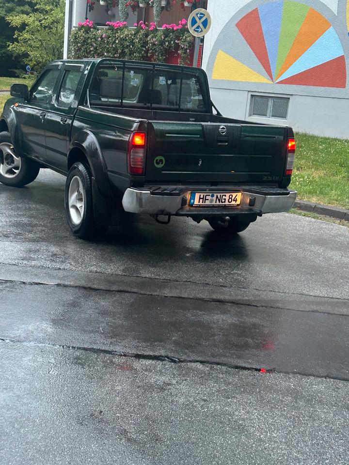 Nissan Navara D22 пробіг: 233000 рік: August 2003 Diesel потужність:133 PS коробка: Manuell ціна: 5660 - Фото 2