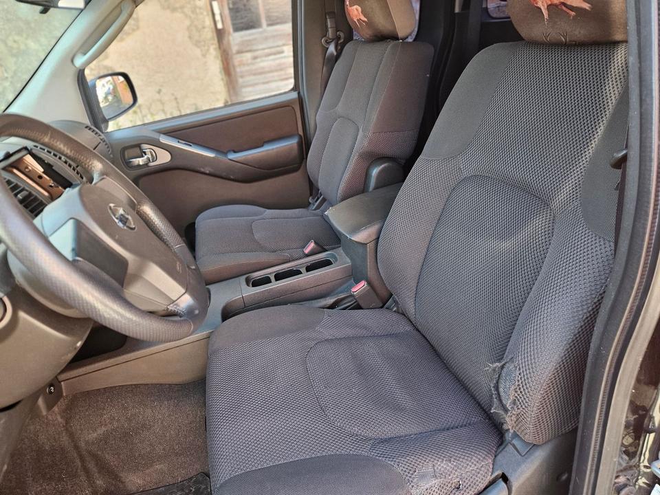 Nissan Navara 4x4 пробіг: 290000 рік: März 2006 Diesel потужність:171 PS коробка: Manuell ціна: 5699 - Фото 13