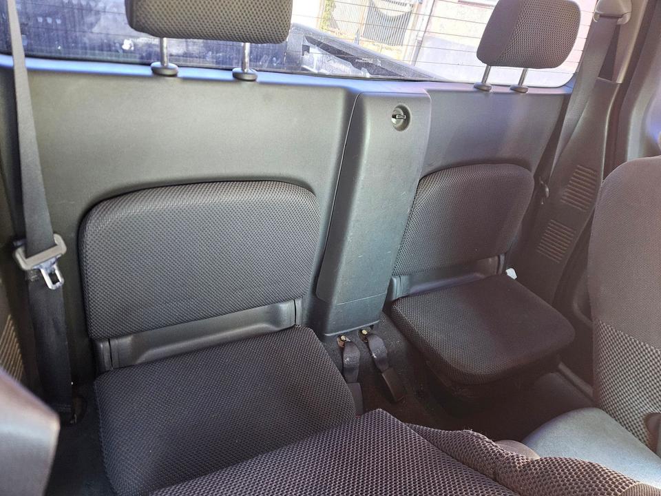 Nissan Navara 4x4 пробіг: 290000 рік: März 2006 Diesel потужність:171 PS коробка: Manuell ціна: 5699 - Фото 15