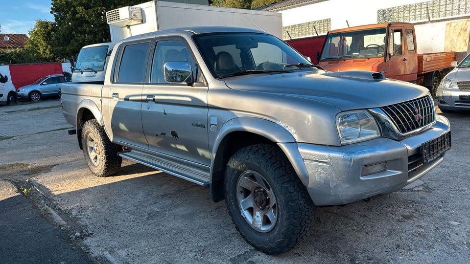 Mitsubishi L200 4x4 пробіг: 256000 рік: Januar 2005 Diesel коробка: Manuell ціна: 4999 - Фото 1