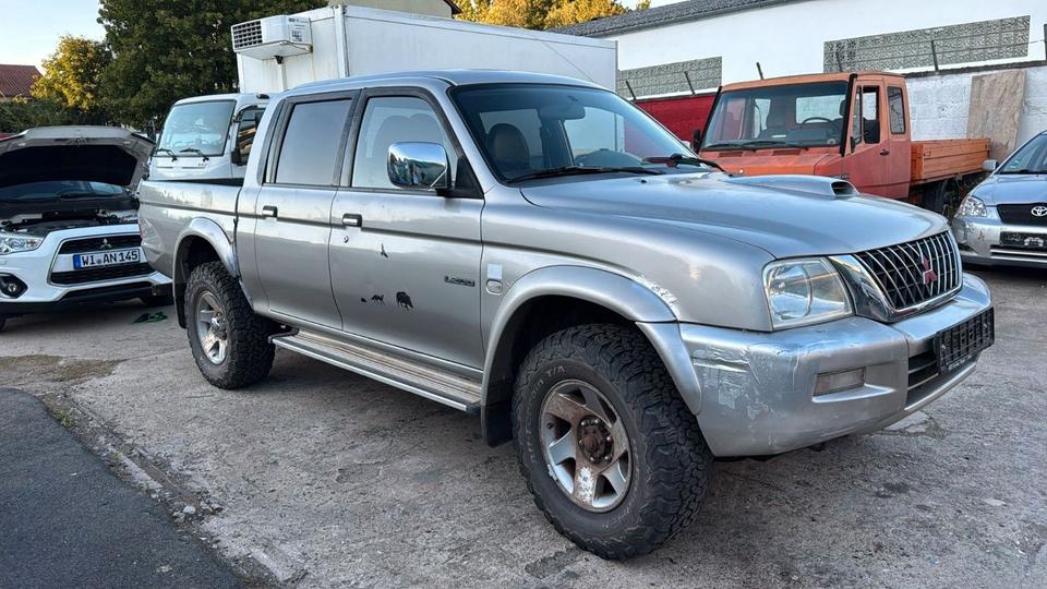 Mitsubishi L200 4x4 пробіг: 256000 рік: Januar 2005 Diesel коробка: Manuell ціна: 4999 - Фото 4